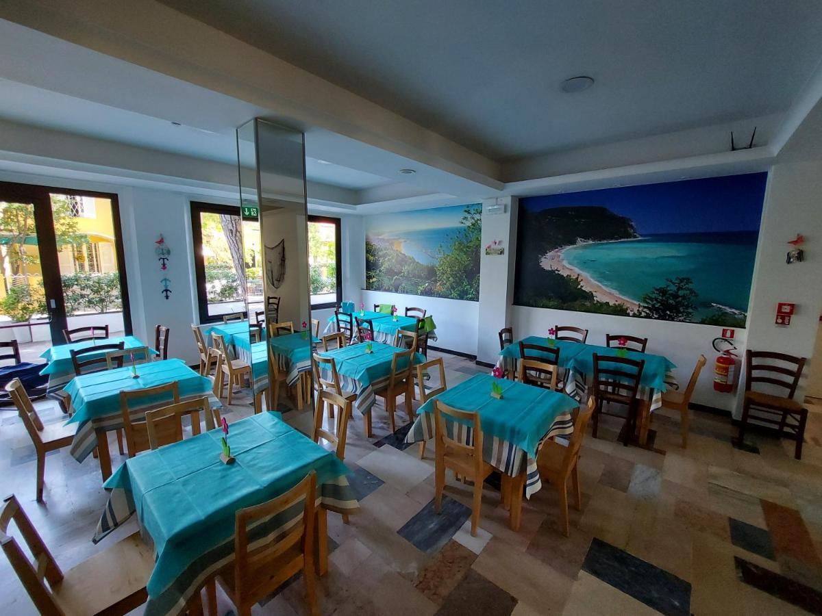 Hotel Senza Pensieri 里乔内 外观 照片