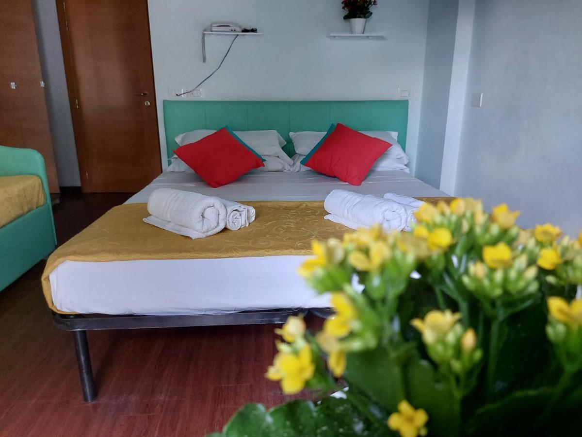 Hotel Senza Pensieri 里乔内 外观 照片