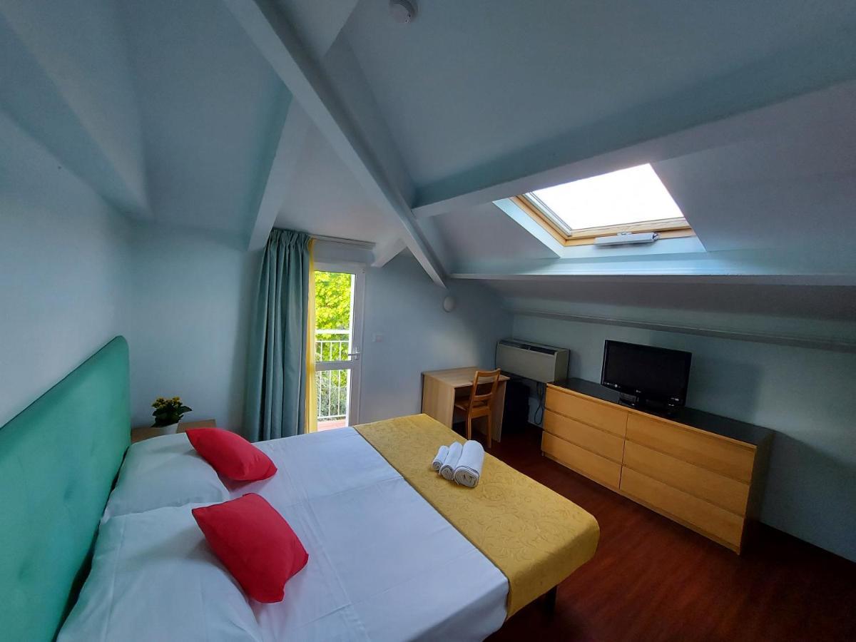 Hotel Senza Pensieri 里乔内 外观 照片