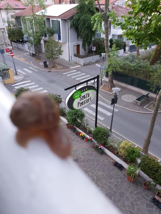 Hotel Senza Pensieri 里乔内 外观 照片