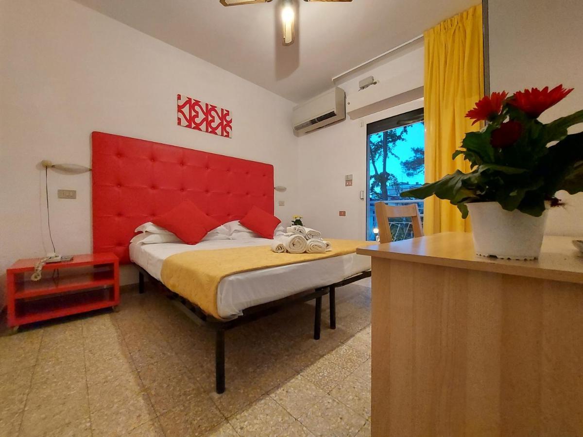 Hotel Senza Pensieri 里乔内 外观 照片
